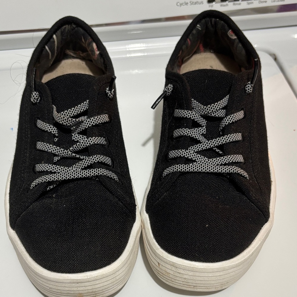 Hey Dude slip on sneakers 7